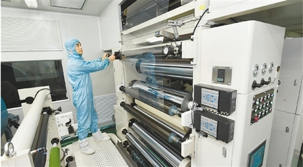 騰換之間天地寬——我省持續(xù)實(shí)施“騰籠換鳥”優(yōu)化供給側(cè)結(jié)構(gòu)，賦能電子科技研發(fā)新突破