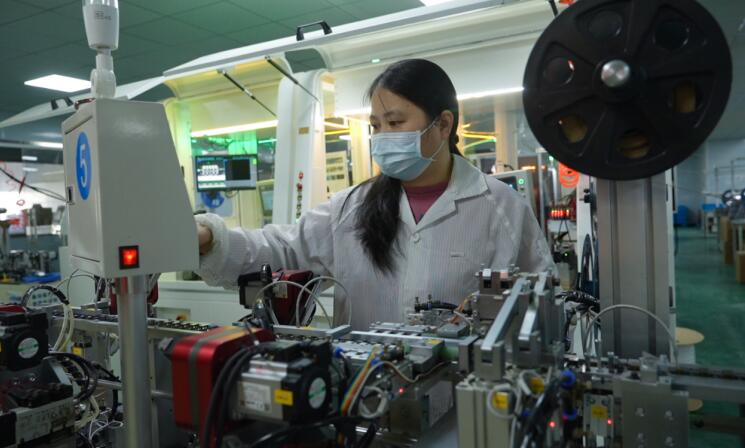 銅陵市郊區(qū) 以研發(fā)技改賦能，電子科技引領(lǐng)“老制造”邁向“智慧工廠”